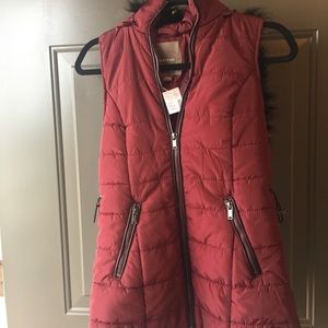 Hooded puffer vest with hood